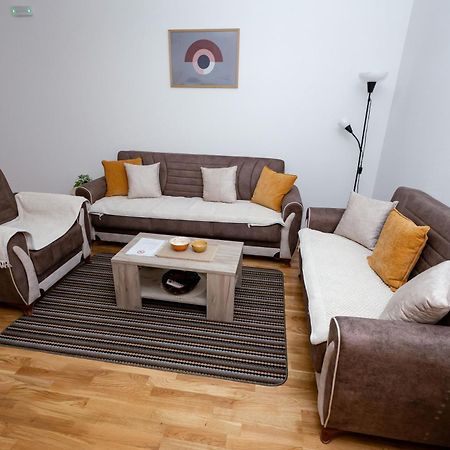 Elegant Escape Podgorica Apartment Luaran gambar