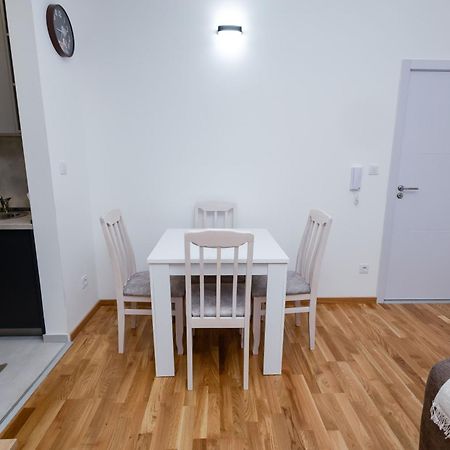 Elegant Escape Podgorica Apartment Luaran gambar