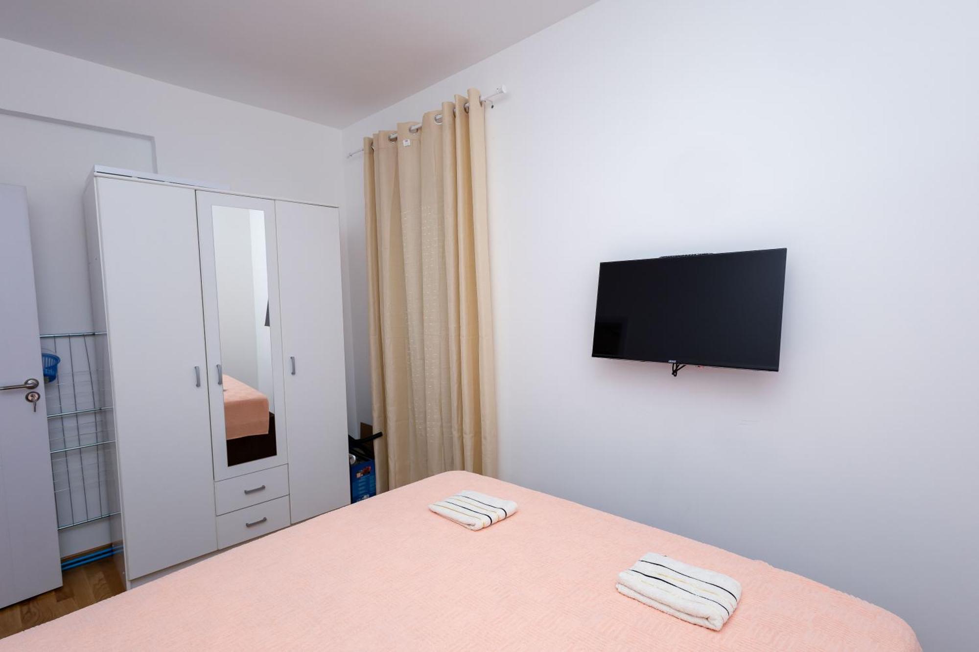 Elegant Escape Podgorica Apartment Luaran gambar