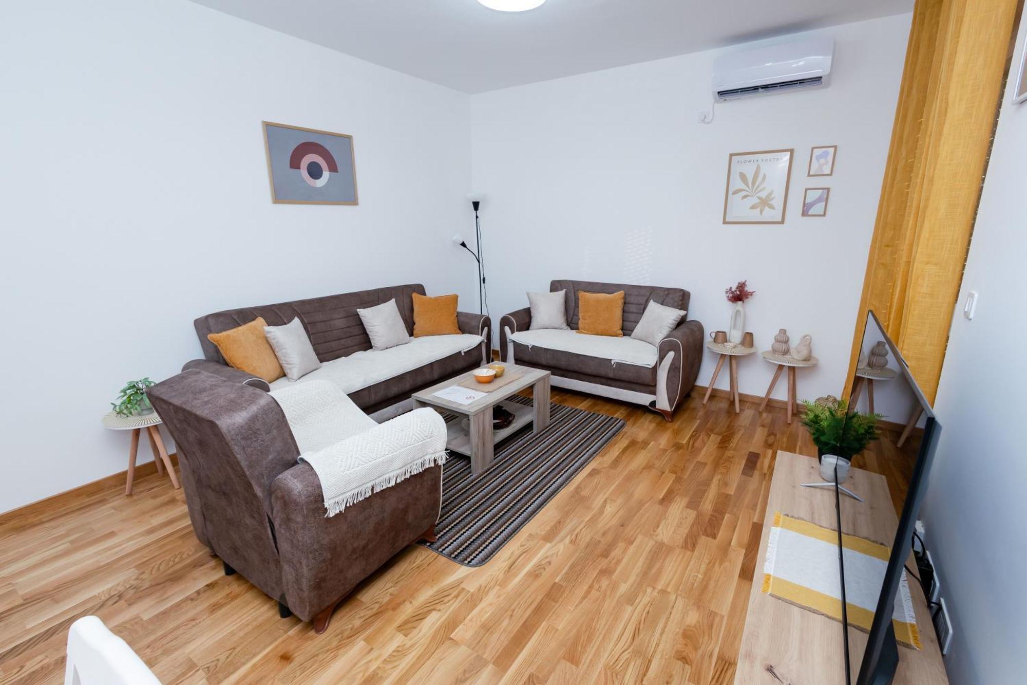 Elegant Escape Podgorica Apartment Luaran gambar