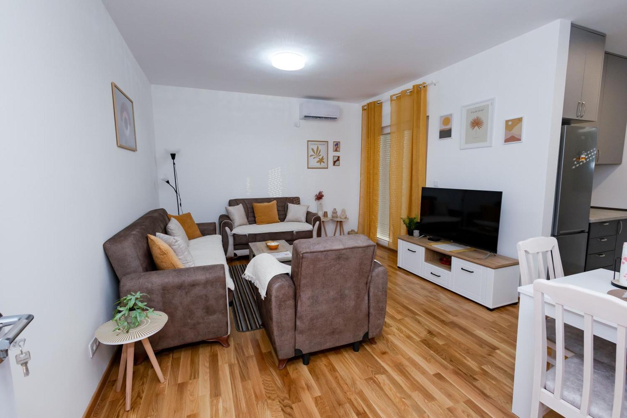 Elegant Escape Podgorica Apartment Luaran gambar