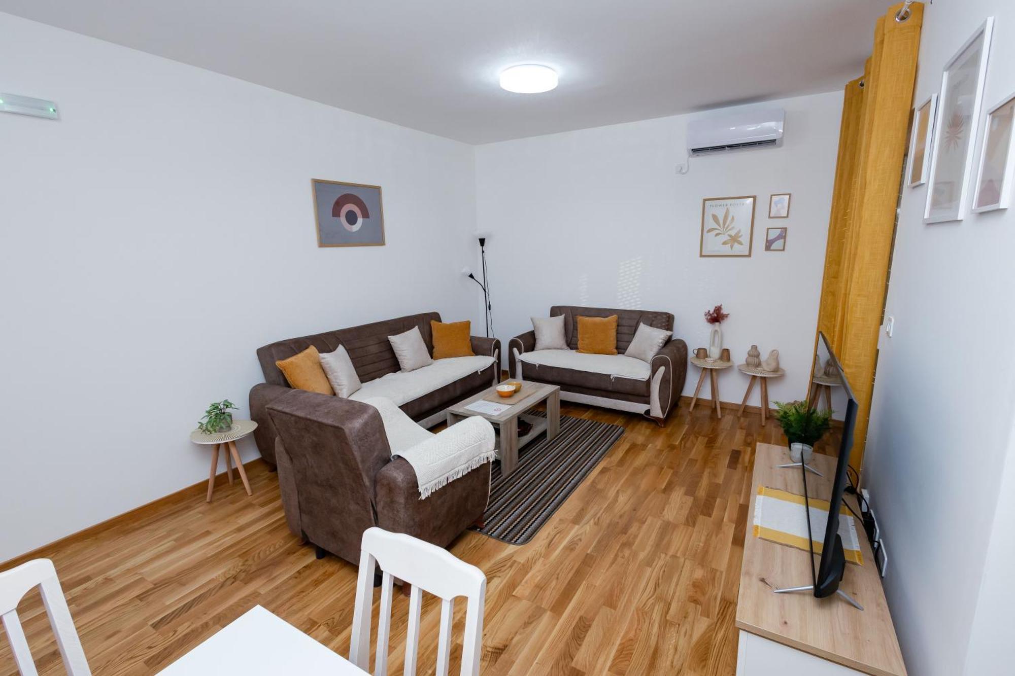 Elegant Escape Podgorica Apartment Luaran gambar