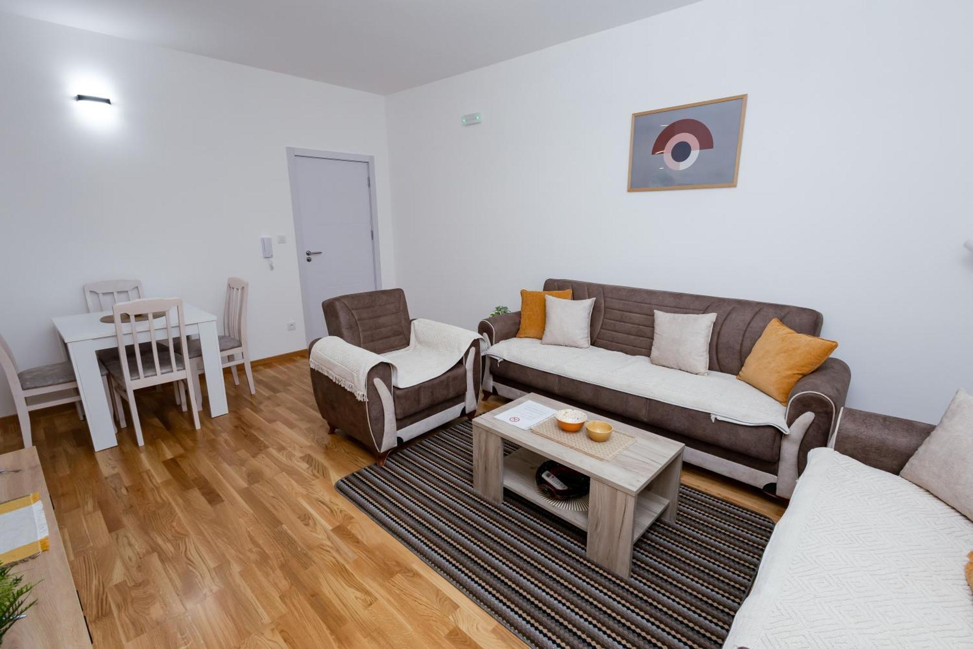 Elegant Escape Podgorica Apartment Luaran gambar
